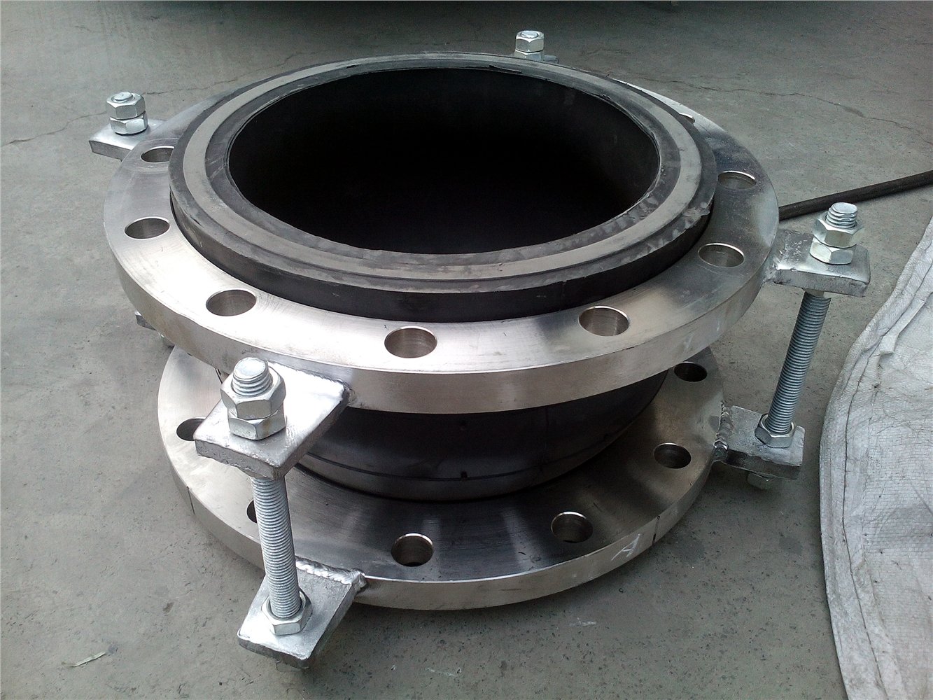 麟游县防拉脱可曲挠橡胶接头